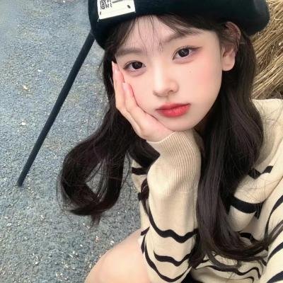 鱼跃在花见